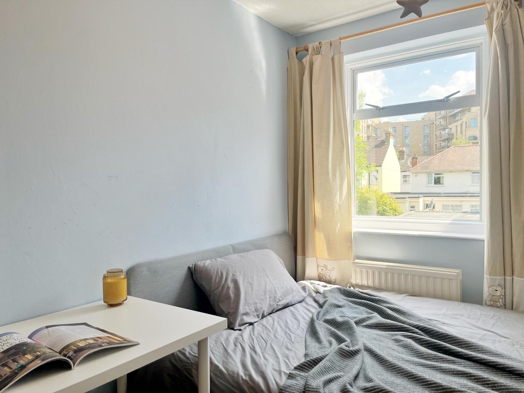 Cozy Sunlit Room In West London Yiewsley Zewnętrze zdjęcie